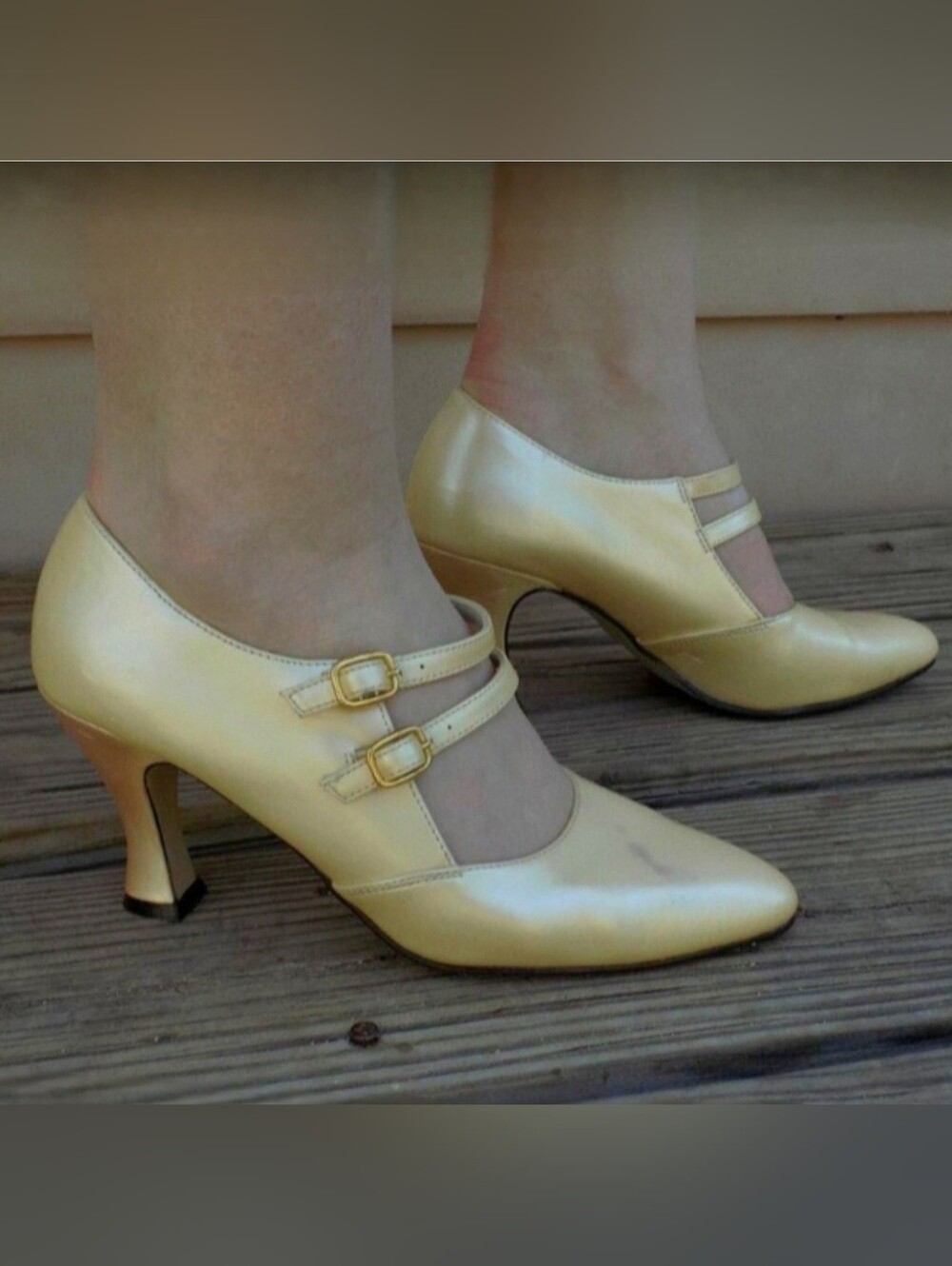 Vtg 80s Premiere Col cream Victorian double buckle spool heels pumps 7.5